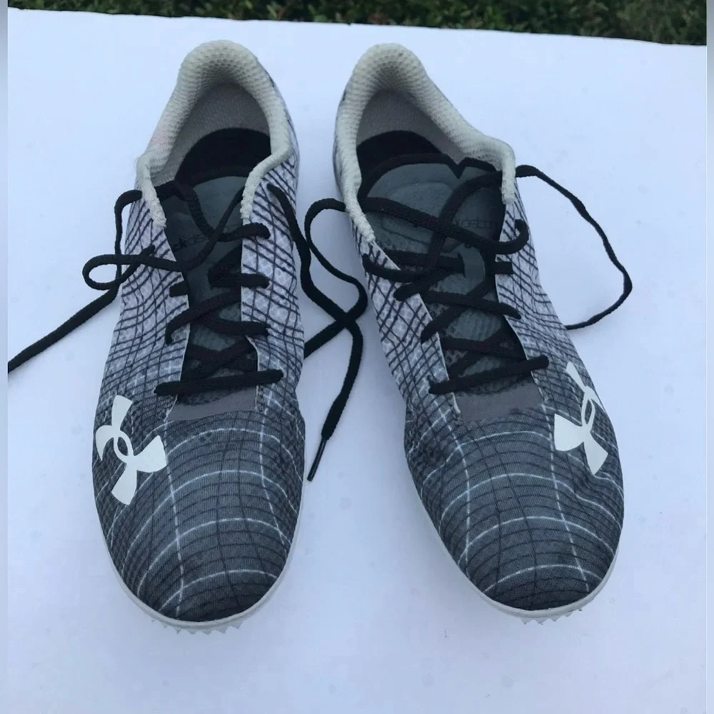 Under Armour Kick Distance 3 track w/spikes size 9.5